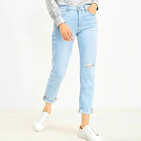 LOFT Girlfriend Mid-Rise Curvy Fit Jeans Light Indigo Size 29 - Picture 8 of 12